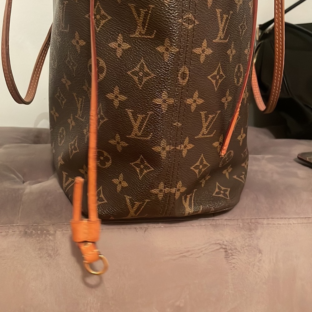Louis Vuitton, Monogram Neverfull MM with Pouch - Picture 6 of 16